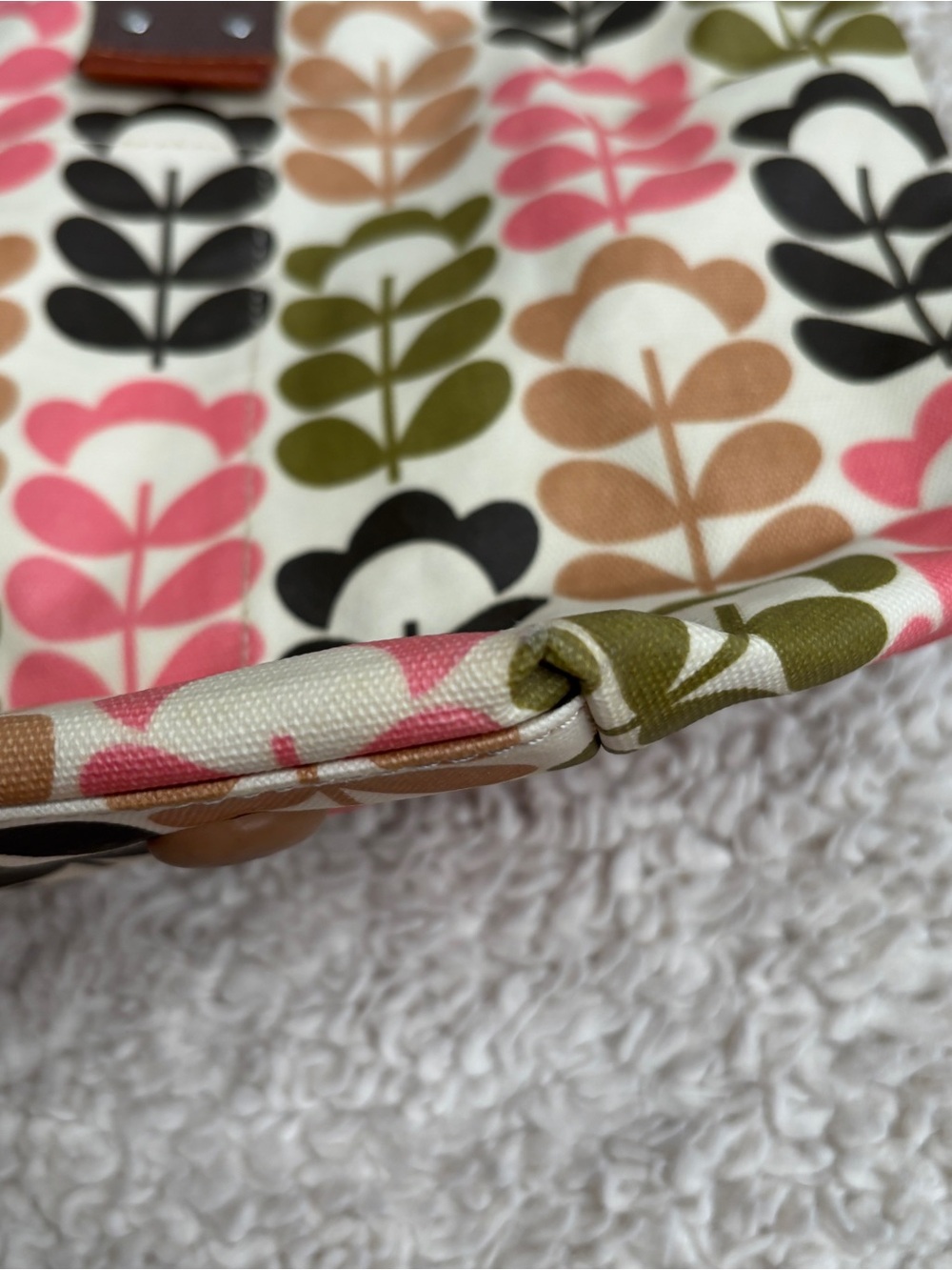 Orla Kiely Multicolor Stem-Print Tote with Matching Waller - Picture 8 of 16